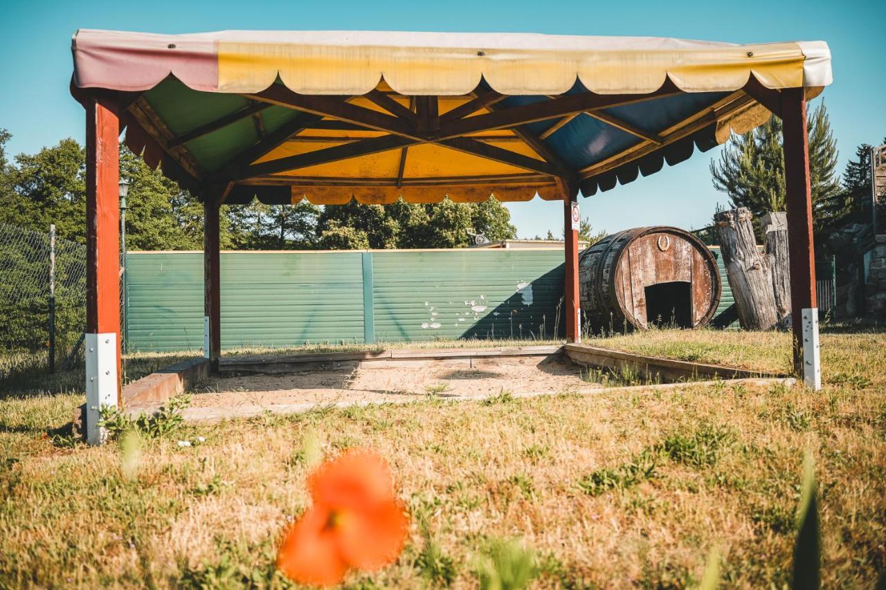 Black Tiger Seaside - Ferienwohnungen Direkt Am See Garden Eksteriør billede